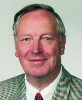 Dr. Wolfgang Kuhr