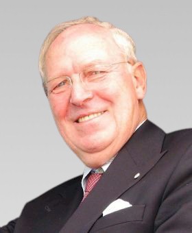 Dr. Wolfgang Kuhr